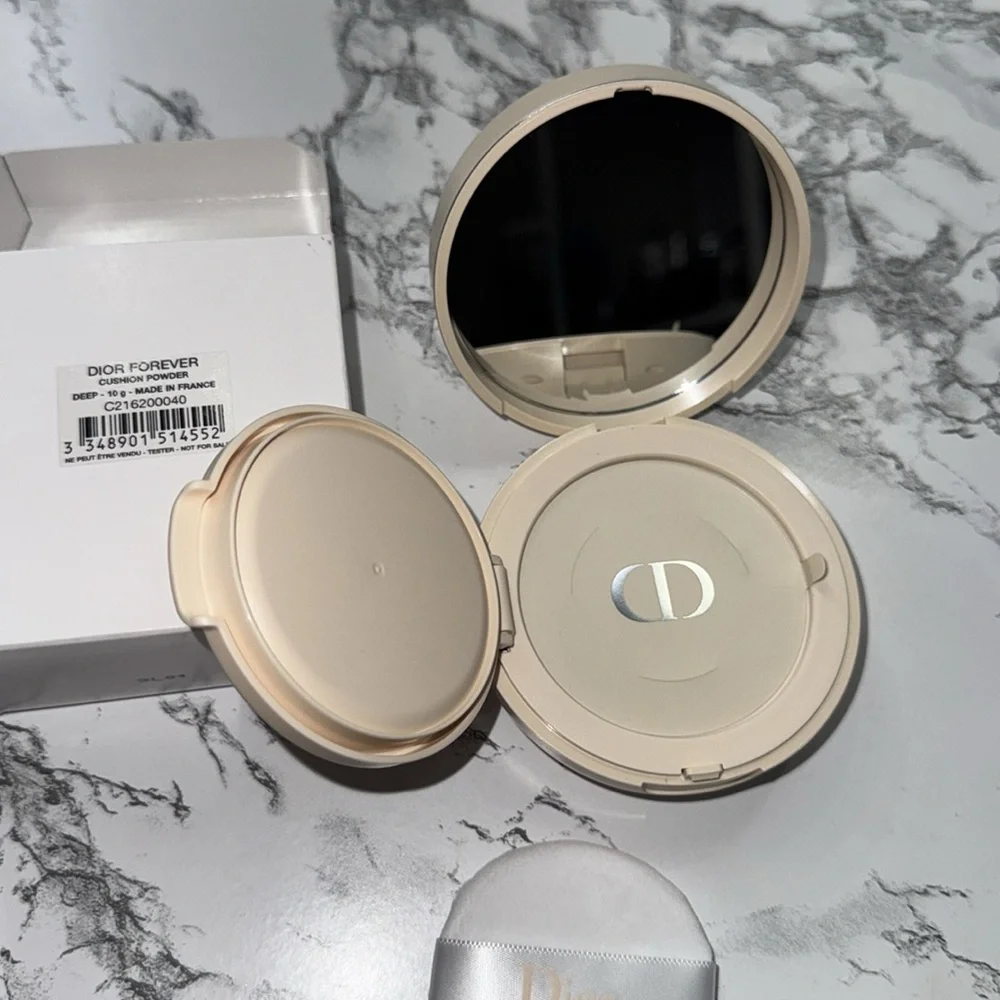 NWT Dior Forever cushion loose powder: Deep Never used Still sealed in box
